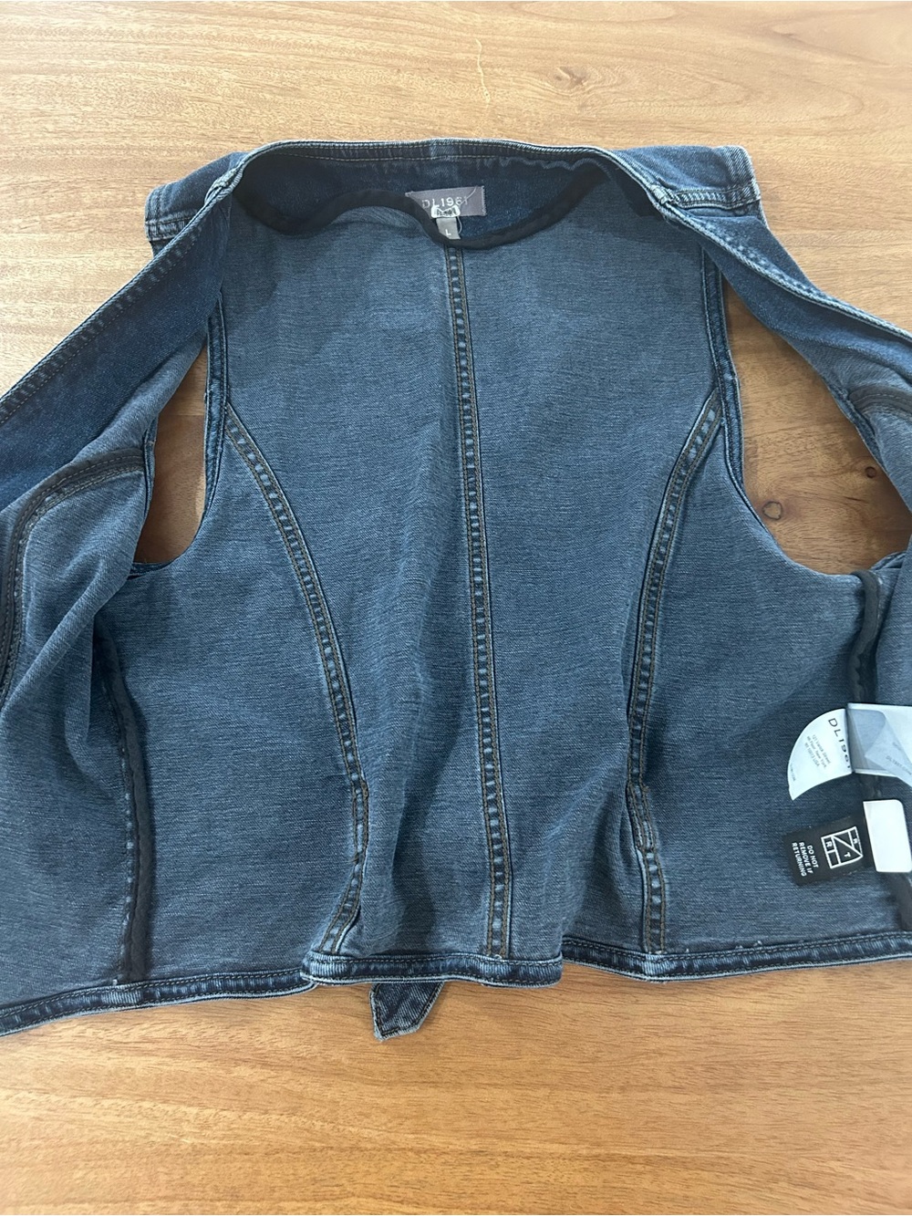 DL1961 Dark Blue Denim Vest- Luxury - Picture 11 of 12